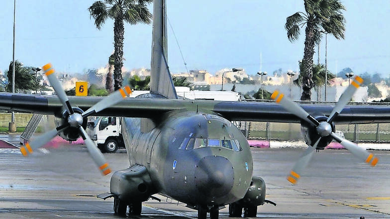 Die Flugzeuge des Typs Transall
C-160 gelten trotz ihres Alters als zuverlässige Militärtransporter. Hier bei einer Landung in Malta. Doch auch in Großenhain wurde die Transall schon gesichtet.