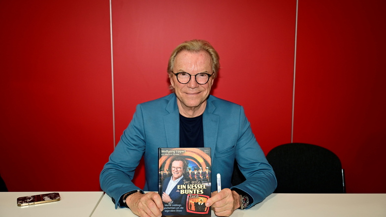 Mit Wolfgang Lippert ist auch für Starbesetzung gesorgt. Der Schlager-Sänger und Moderator präsentiert sein neues Buch "Ein Kessel Buntes".