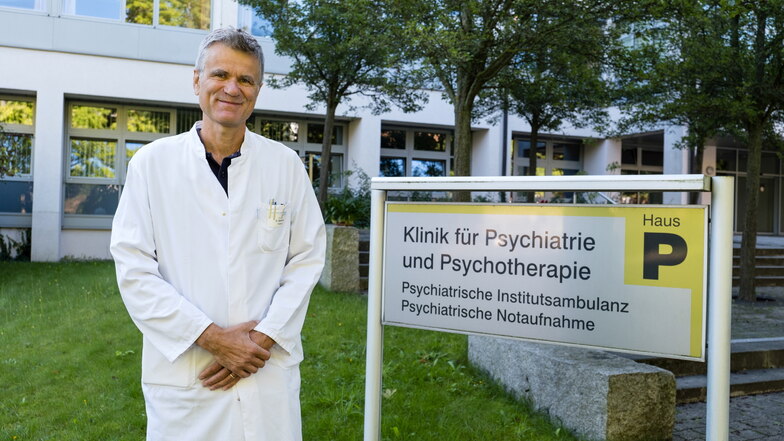 Dr. med. Dirk Schmoll, Chefarzt der Klinik für Psychiatrie und Psychotherapie am Klinikum Görlitz