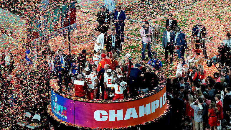 Mahomes-Comeback im spektakulären Super Bowl: Chiefs triumphieren