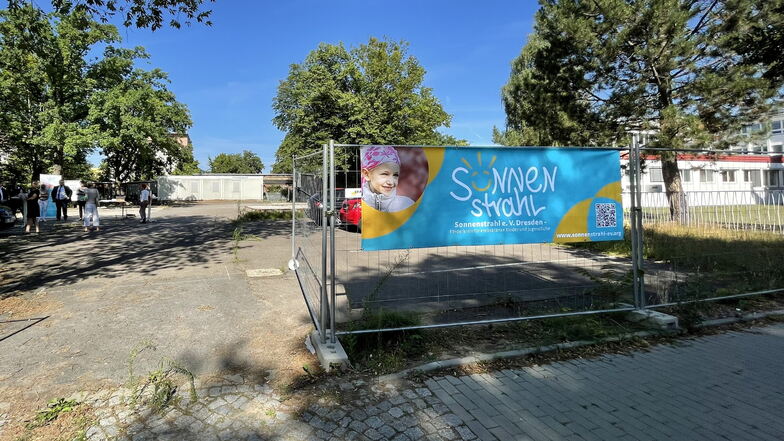Der Verein Sonnenstrahl hat vom Uniklinikum Dresden ein Gelände bekommen um ein neues Haus für krebskranke Kinder und Jugendliche zu bauen.