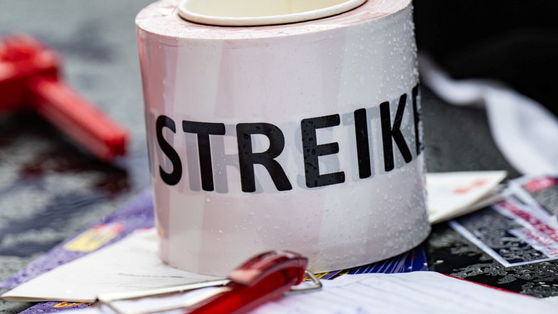 800 Beschäftigte streiken in ostdeutscher Stahlindustrie