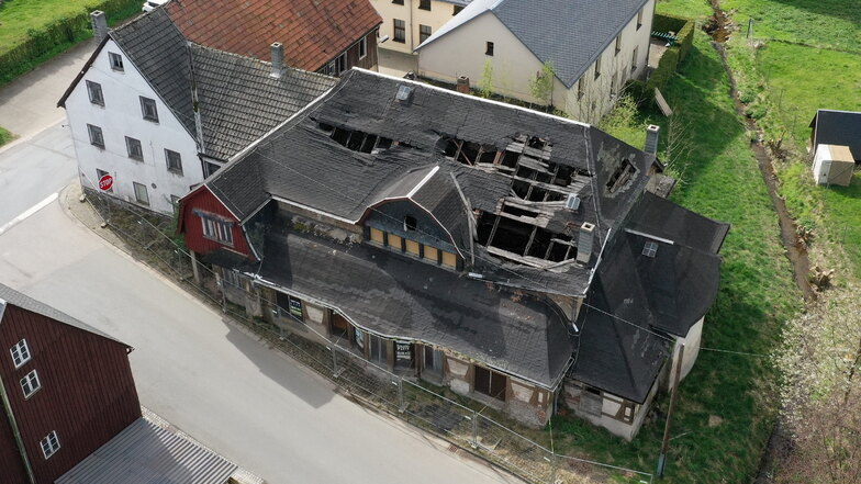 Beim ehemaligen Gasthof in Hartmannsdorf ist nichts mehr zu retten. Jetzt wird der Abbruch geplant.