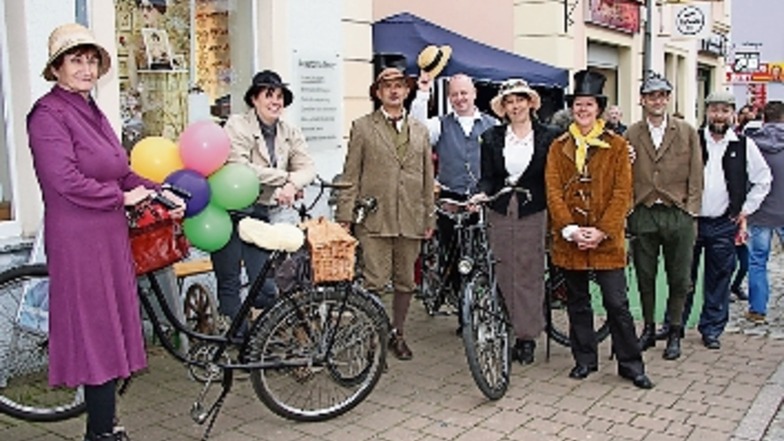 Der Radfahrerverein Weinböhla war zum Frühlingsfest ebenfalls im Ort unterwegs.