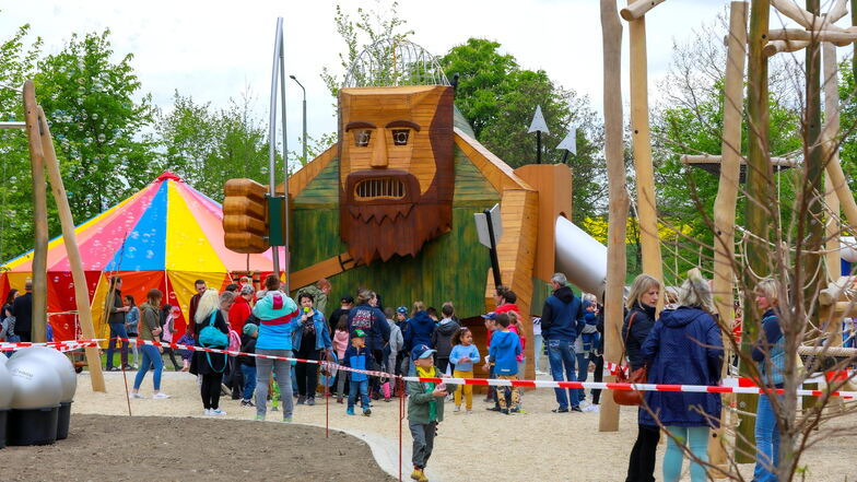 Die Eröffnung des neuen Spielplatzes in Ebersbach fand im Mai statt.