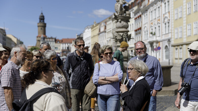 Langsam zieht der Städtetourismus in Görlitz wieder an, hier eine Stadtführung am 4. Juni.