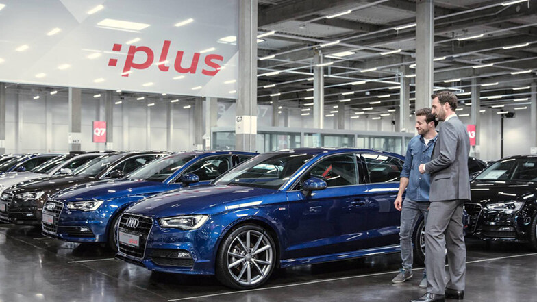 Entdecken Sie die neuen Audi Modelle sowie die vielfältige Auswahl an sofort verfügbaren Fahrzeugen vor Ort.