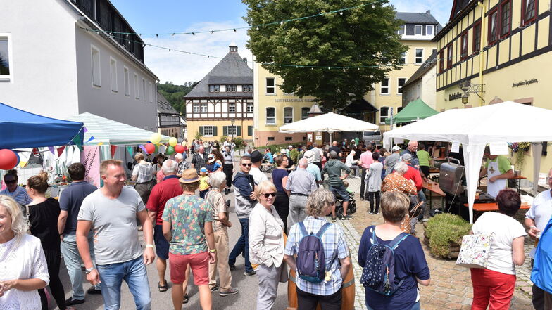 Mehr als 2500 Festbesucher kamen zum Klitscherfest nach Geising.