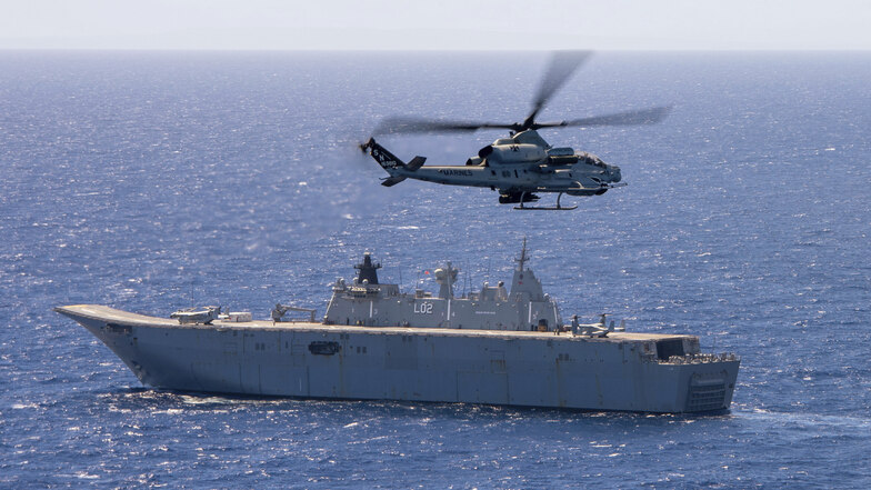 Zwei Kampfhubschrauber des Typs Bell AH-1Z Viper werden nach Tschechien geliefert. Der abgebildete gehört dem australischen Militär.