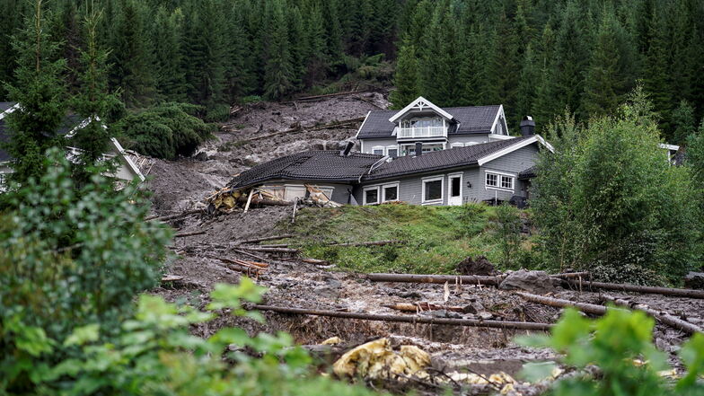 Überschwemmungen, Erdrutsche und Evakuierungen in Norwegen