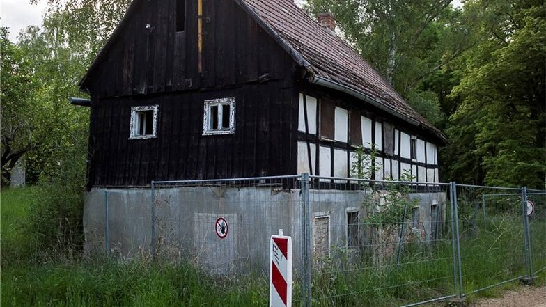 Das kleine Fachwerkhaus in Deutsch Ossig kennt kaum jemand. Doch es ist ebenfalls einsturzgefährdet.