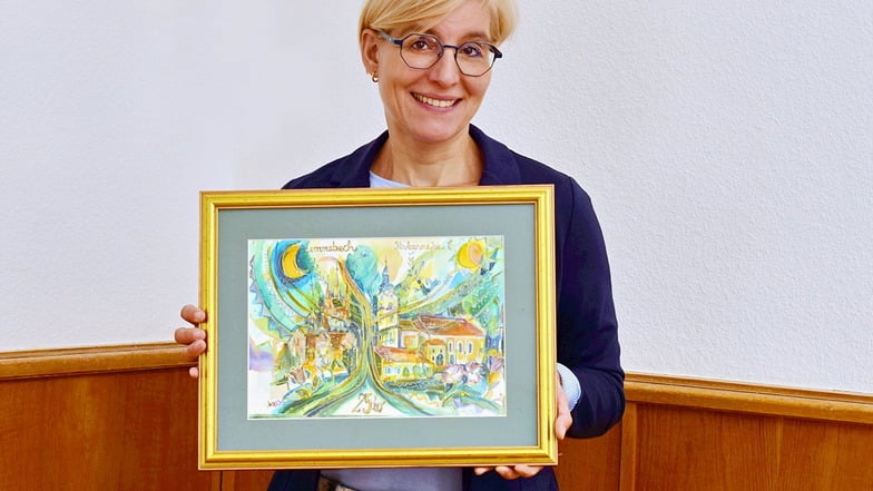 Dieses Geschenk brachte die Lommatzscher Bürgermeisterin Anita Maaß von einem Besuch in der ungarischen Partnergemeinde KIskunmajsa mit .