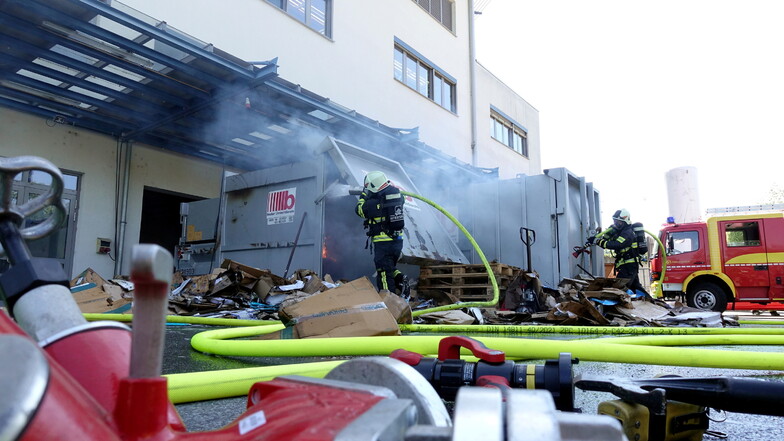Brand im Klinikum Pirna: OP-Betrieb für mehrere Stunden unterbrochen