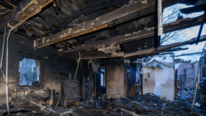 In der Nacht zum 28. Januar 2024 wurde der Jugendclub in Göda durch einen Brand zerstört. Bautzens OB Karsten Vogt schlägt vor, dass für den Wideraufbau im Stadtrat Geld gesammelt wird.