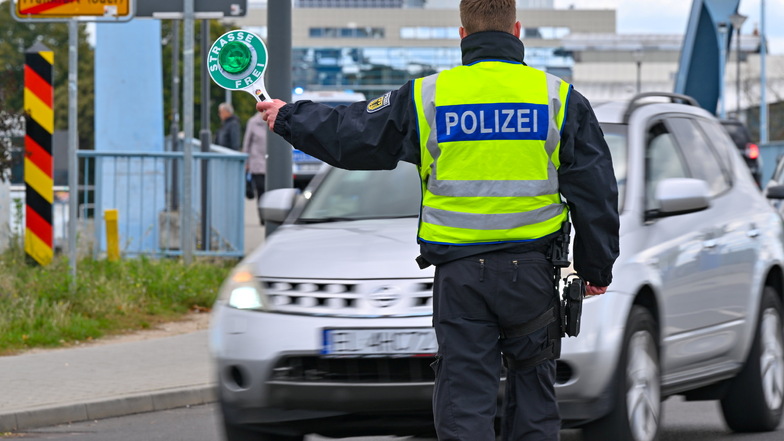Bundespolizei erwischt an der Grenze Zittauer mit Crystal