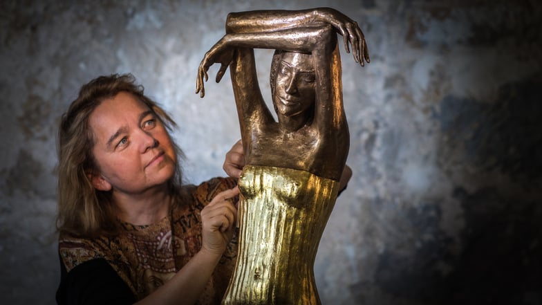 „Die Träumende“, eine vergoldete Bronzestatue von Malgorzata Chodakowska, ist der Preis für die oder den Unternehmer des Jahres. 