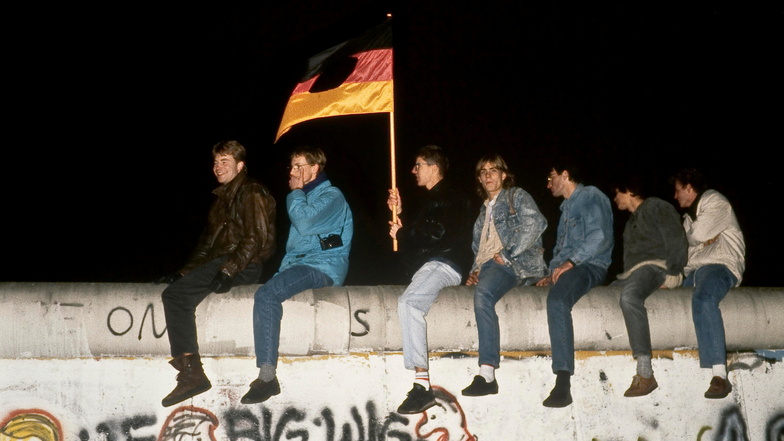 1989 fiel die Mauer und 1990 feierte Deutschland die Wiedervereinigung. Die Angleichung aller Lebensverhältnisse ist aber bis heute noch nicht abgeschlossen.