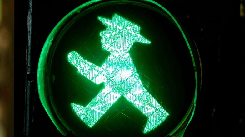 Stadtmusikanten und Mainzelmännchen - spaziert bald ein Teufel auf Dresdens Ampeln?