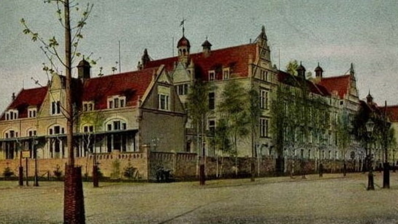 Die Frauenklinik auf der Pfotenhauerstraße in Dresden, wo Lucie Silex bei einem Bombenangriff starb.