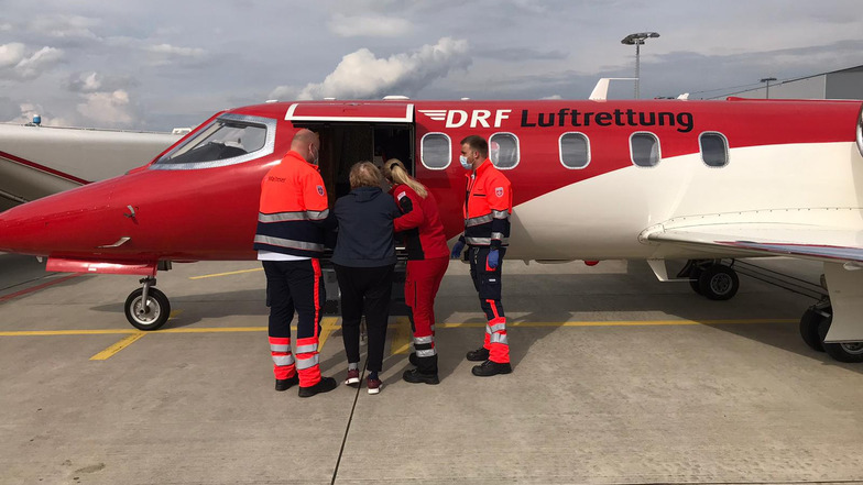 Der Rücktransport der Patientin nach Frankreich erfolgte mit einem Kleinflugzeug.
