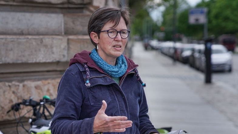 Ulrike Caspary bei einem Termin 2021 in der Dresdner Neustadt.
