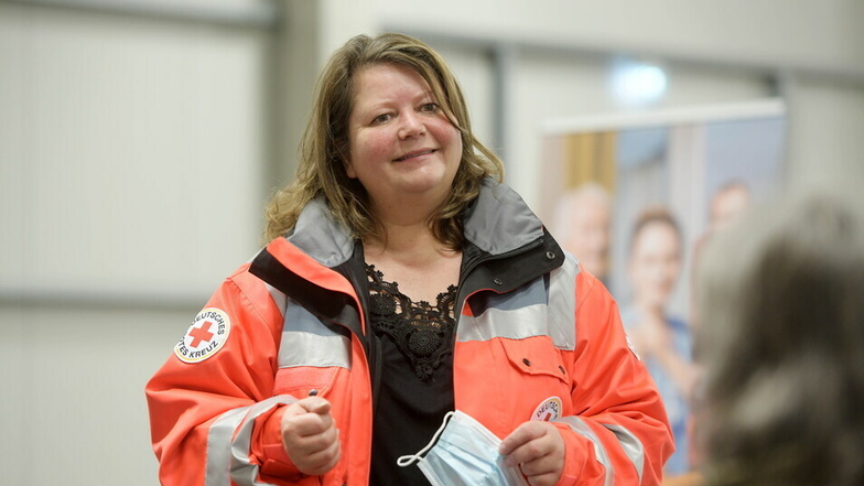 Silke Seeliger ist als Geschäftsführerin des DRK-Kreisverbands Löbau Chefin des Impfzentrums in der Messehalle.