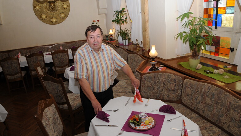 Sein Name steht für vier Jahrzente Gastlichkeit in der "Weintraube": Gerd Seifert. 1976 hat der Gastronom das Restaurant übernommen und bis 2018 geführt.