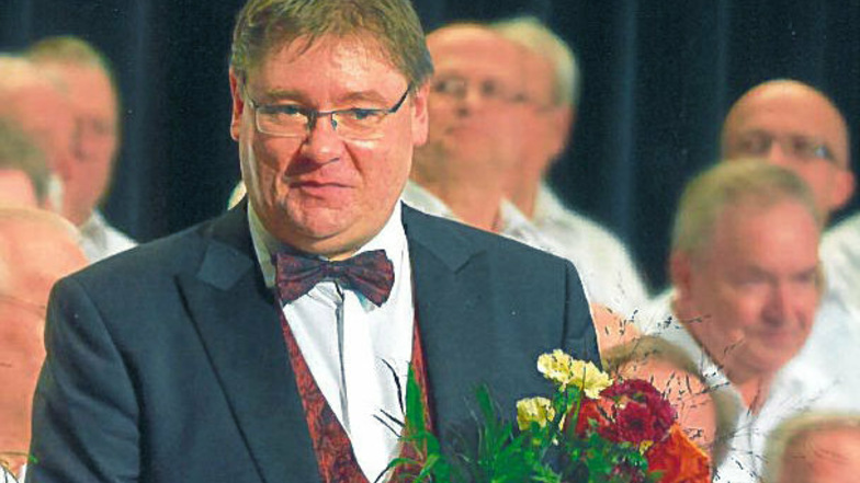 Axel Langmann wurde eine besondere Ehre zuteil: Er wurde zum Chordirektor ernannt.