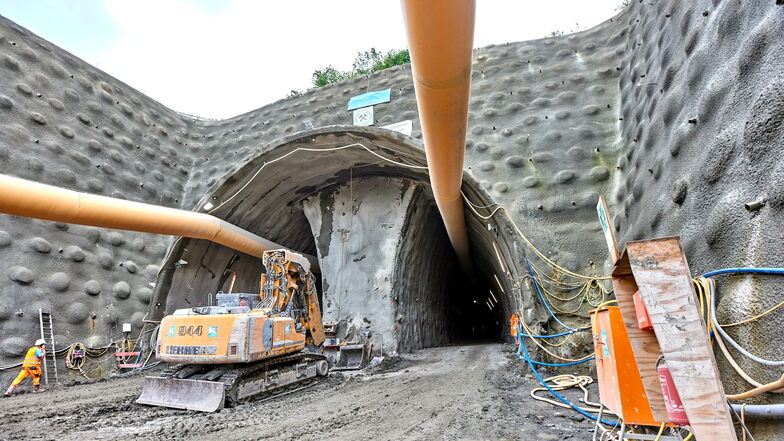Südumfahrung Pirna: Am Tunnel wird wieder gearbeitet