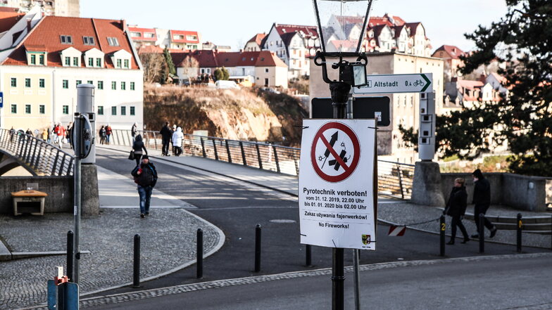 An der Altstadtbrücke war Pyrotechnik zu Silvester schon im vergangenen Jahr verboten.