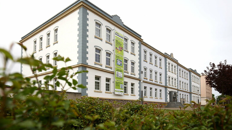 Die Riesaer Stadtbibliothek im Haus am Poppitzer Platz.