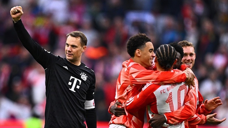 Acht Treffer nach der Pause: Torwart Neuer erlebt Bayern-Torfest