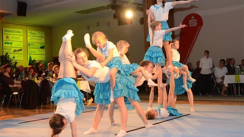 Mit tollen Hebefiguren und einer ausgefeilten Choreografie wussten die jungen Mitwirkenden vom Akrobatik Team Niesky das Publikum erneut zu begeistern.