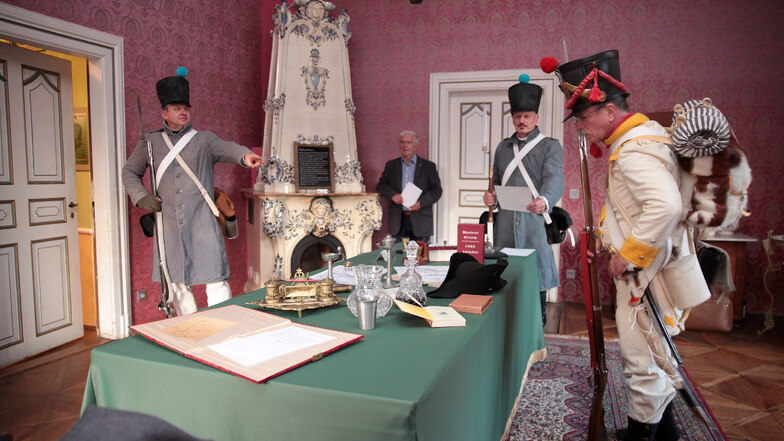 Wichtiger Erfolg für den Verein Schwarzes Kleeblatt: Im Sommer 2019 wurde das Napoleonzimmer im Schloss Kuckuckstein neu eröffnet.