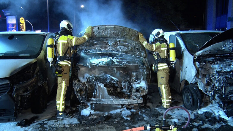 Dresden: LKA ermittelt zu Autobränden