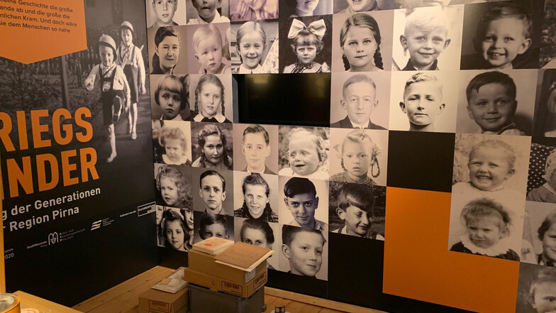 Kriegskinder-Ausstellung im Stadtmuseum: Viele Zeitzeugen haben Kinderbilder beigesteuert.
