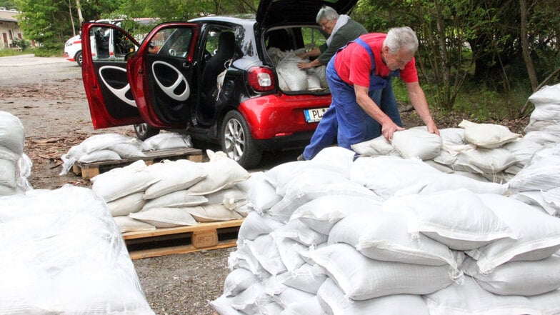 In Tschechien werden extreme Regenfälle erwartet. Das Nachbarland bereitet sich schon auf Hochwasser vor.