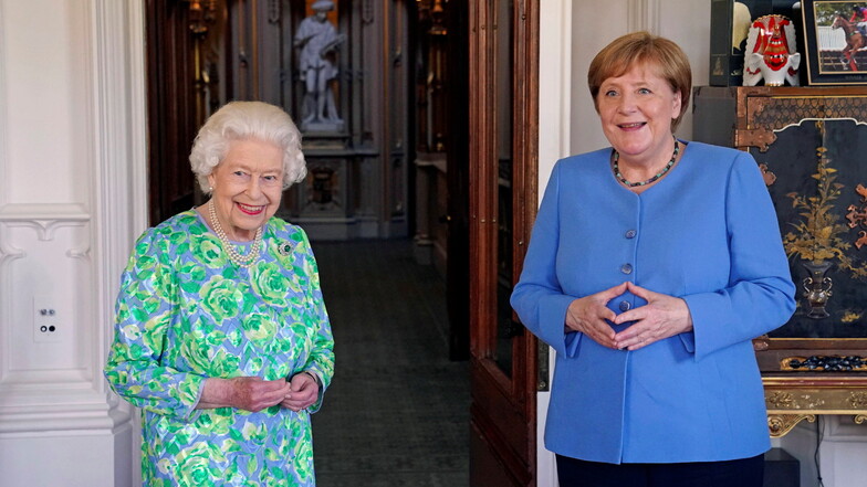 2021 empfängt sie die damalige Bundeskanzlerin Angela Merkel (CDU)