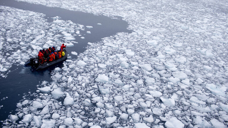 Antarktisches Meereis erreicht historisches Tief