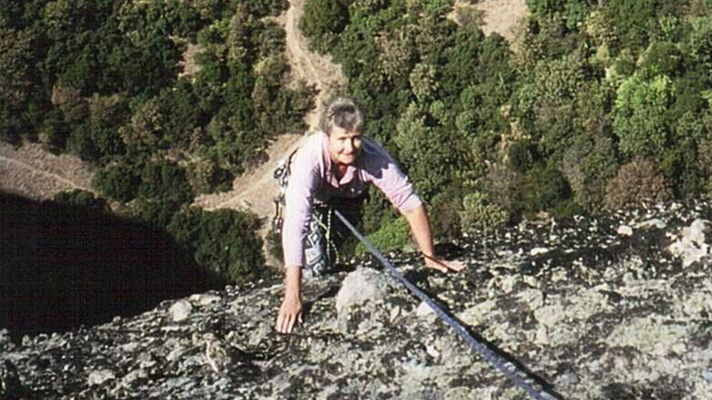 Christel Gladun klettert 2002 in Meteora.