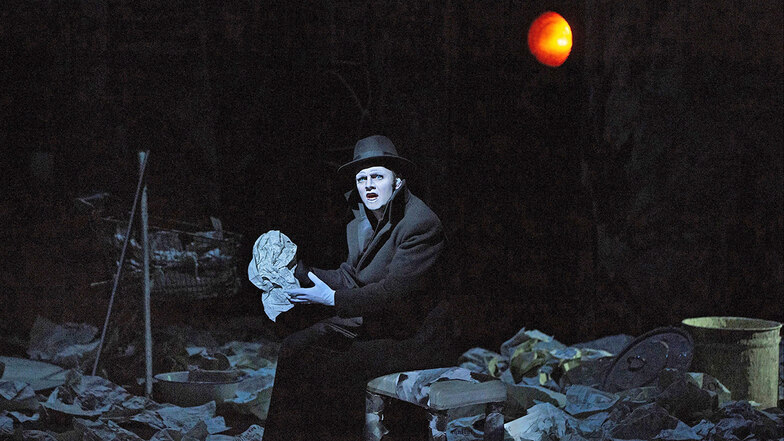 Christian Friedel triumphiert als "Dorian" mit Woods Of Birnam in Dresden