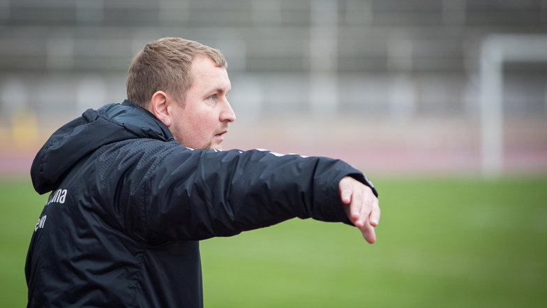 Steve Maschik will mit den Fortuna-Fußballerinnen wieder in die drittklassige Regionalliga Nordost hoch. Allerdings noch nicht in diesem Jahr.