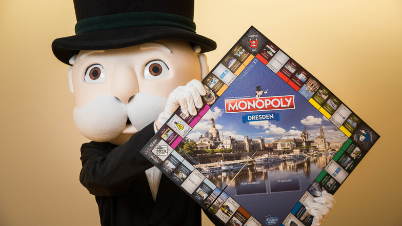 Mr. Monopoly persönlich stellte das Spiel am Montag in Dresden vor.