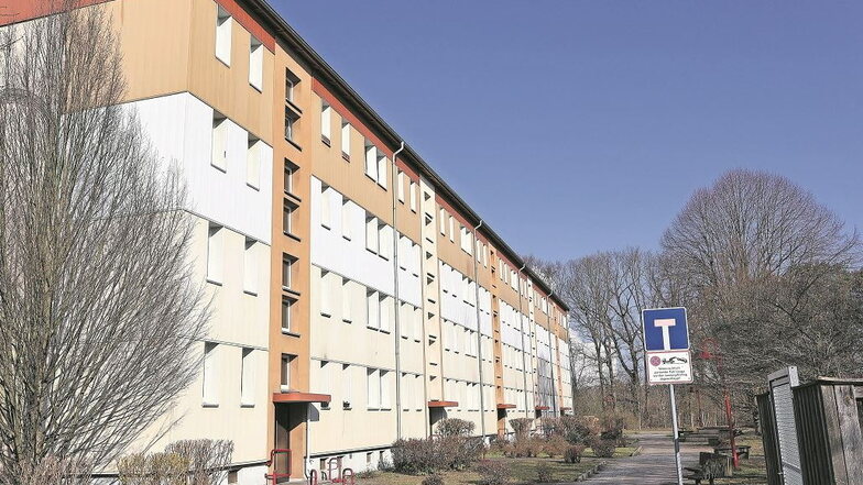 Der mittlere von drei Wohnblöcken an der Diesterwegstraße in Boxberg, mit den Aufgängen 6 bis 10, ist 2029 für den Abriss vorgesehen. Einige Mieter sind dort vor 20 Jahren eingezogen, als an anderer Stelle in Boxberg vier Wohnblöcke abgerissen wurden. Ob