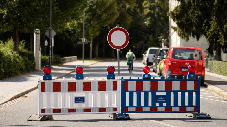 Nichts geht mehr: Die Straße Nikolaigraben ist voll gesperrt.