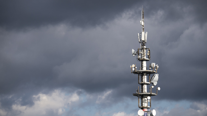 Vodafone hat deutschlandweit weitere 3.000 Antennen an 1.000 Standorten auf den neuen Mobilfunkstandard 5G umgestellt.