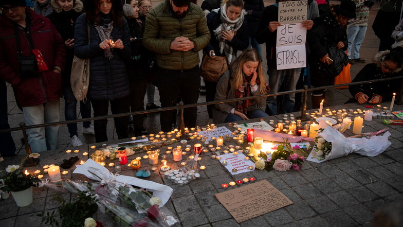 Im Prozess um den Terroranschlag beim Straßburger Weihnachtsmarkt hat ein Schwurgericht einen Helfer des Täters zu 30 Jahren Haft verurteilt.
