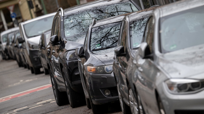 Städtetag fordert höhere Parkgebühren für SUV