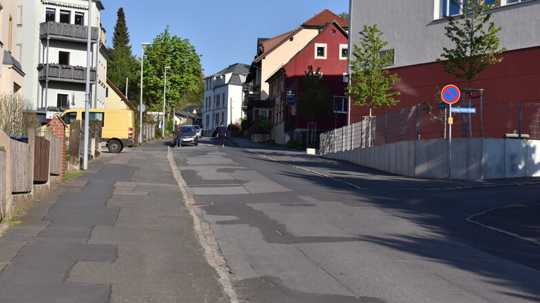 Einheimisches Unternehmen saniert die Gitterseer Straße in Freital