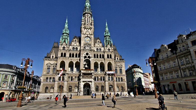 Blick auf das Rathaus von Liberec. Die Stadt haben 2019 über eine Million Touristen besucht.